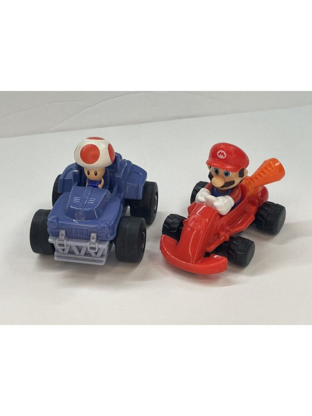 Mario Kart Wii Nintendo Super Mario and Toad Mushroom Pull Back Car Racers Toy